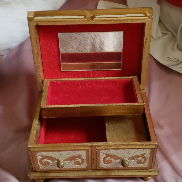 Gold Music box - Picture 2 of 7